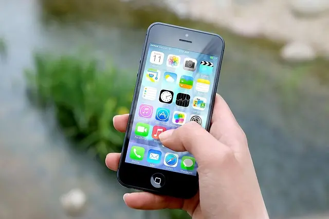 The Future of Smart Payment Solutions in Phone Stores