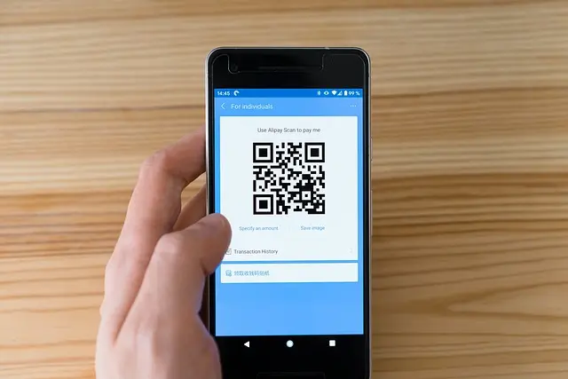 How Smart Payment Solutions Will Enhance Future Phone Stores