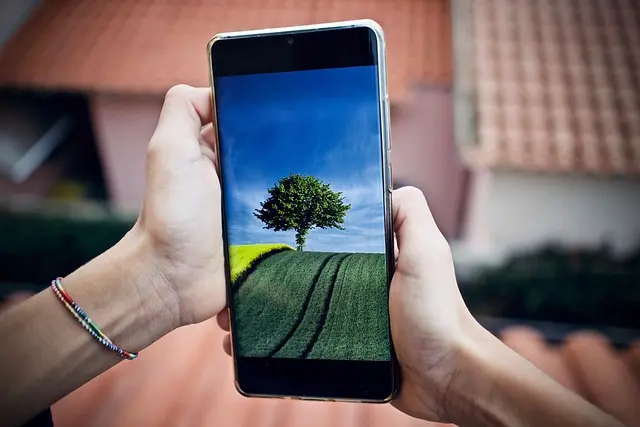 How Smart Technology Will Revolutionize Future Phone Stores