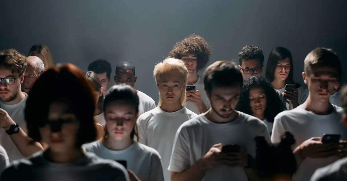 How Data Analytics Will Transform Future Phone Store Experiences