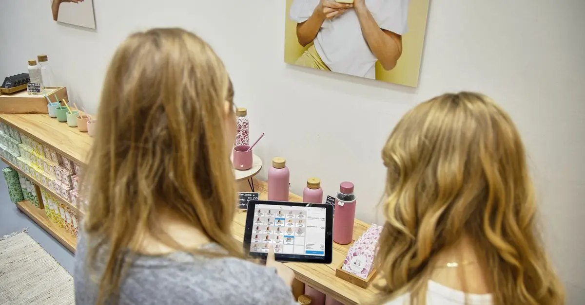 How Future Phone Stores Will Use AI to Enhance Customer Experience