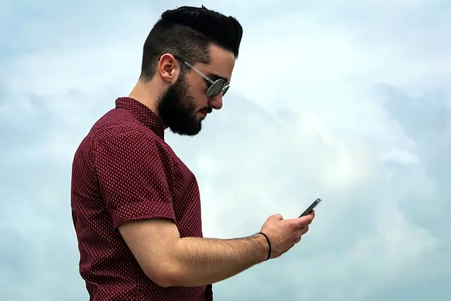 How Subscription Models Will Transform Future Phone Stores