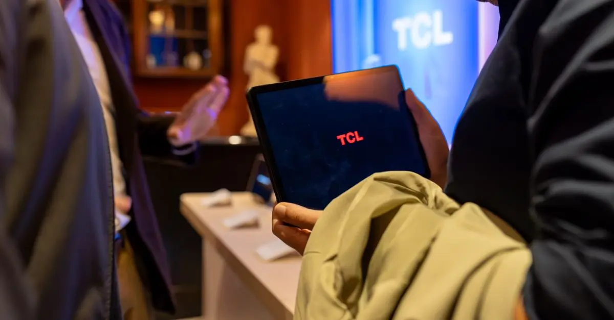 The Impact of IoT on Future Phone Stores