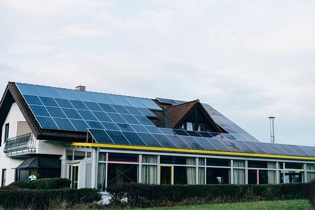 How Future Phone Stores Will Embrace Sustainability Practices